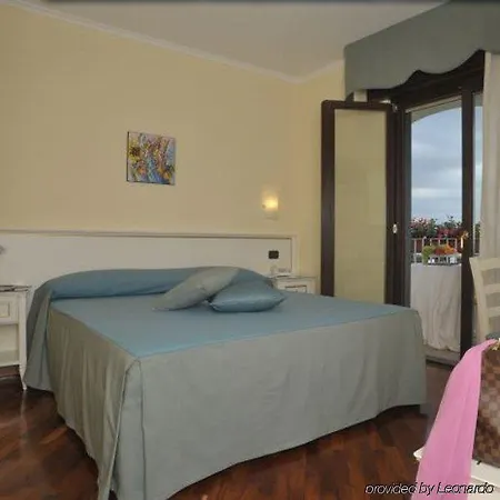 Hotel Costa Pompeja