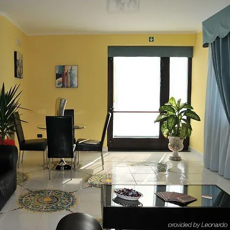 Ξενοδοχείο Costa 4*